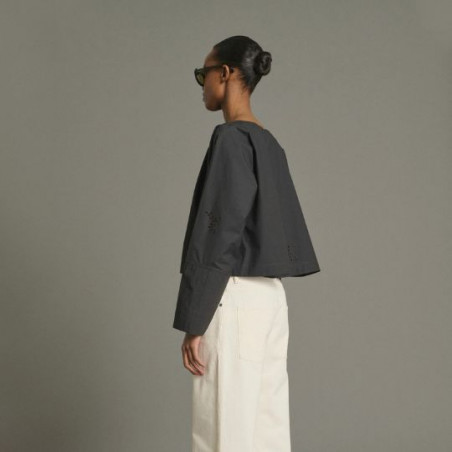 Blouse, Soeur