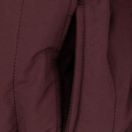 Veste, KONGES SLOJD APS