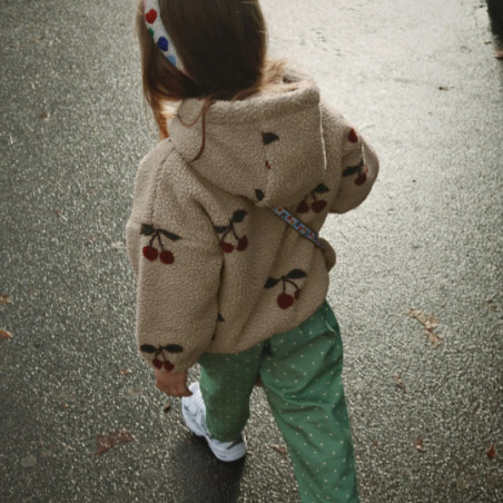 Veste, KONGES SLOJD APS