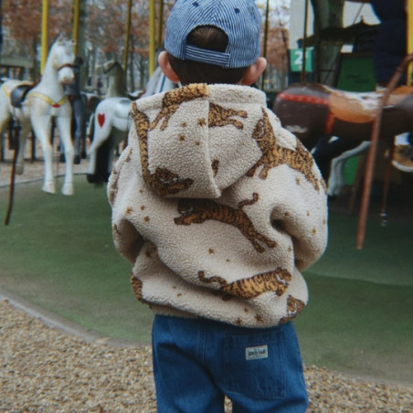 Veste, KONGES SLOJD APS