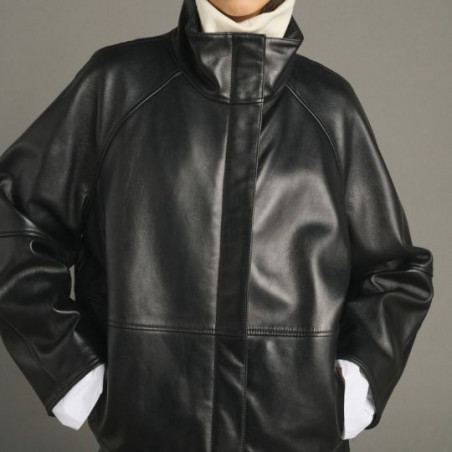 Veste, Soeur