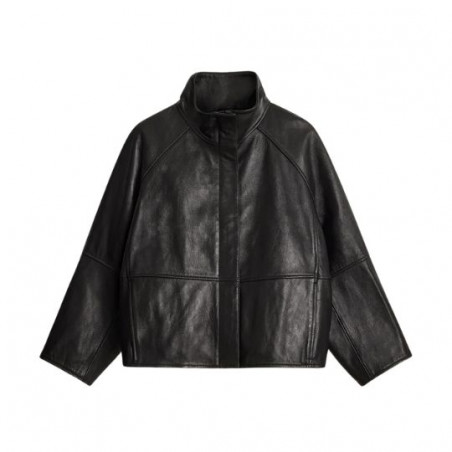 Veste, Soeur