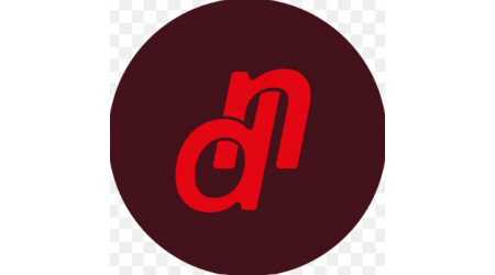 DES FILLES COMME DES FLEURS